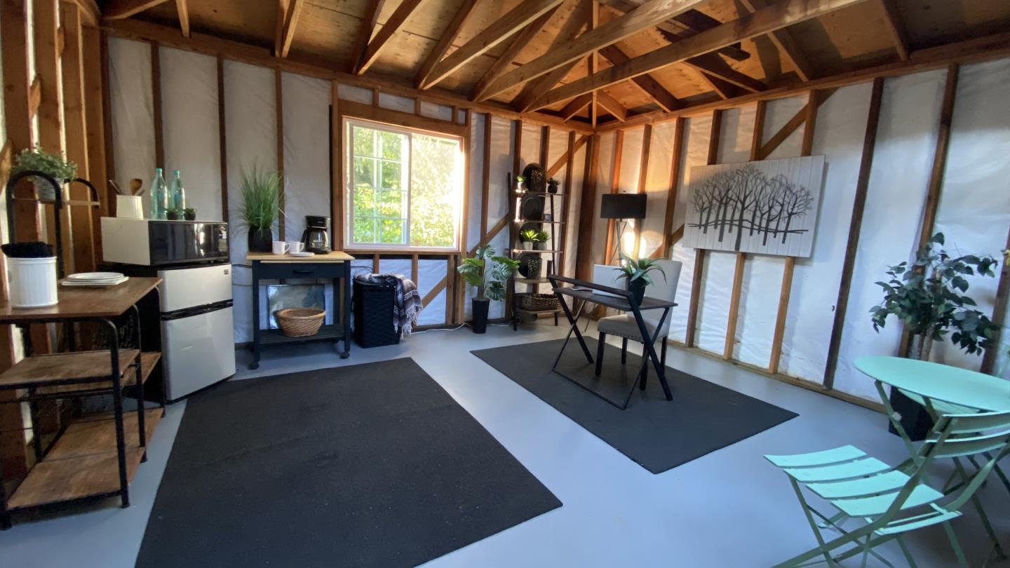 Detail Gallery Image 27 of 41 For 25349 Flanders Dr, Carmel,  CA 93923 - 3 Beds | 2 Baths