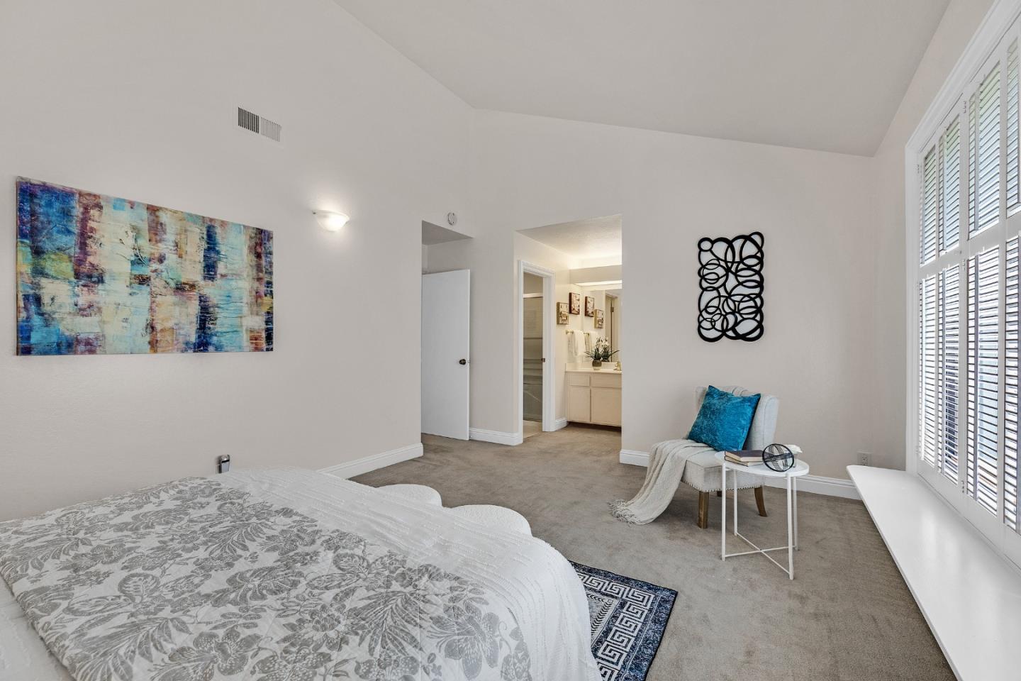 Detail Gallery Image 14 of 55 For 3405 Catalina Ave, Alameda,  CA 94502 - 2 Beds | 2 Baths