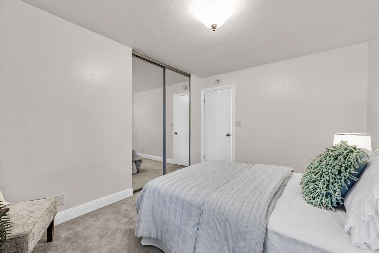 Detail Gallery Image 20 of 55 For 3405 Catalina Ave, Alameda,  CA 94502 - 2 Beds | 2 Baths