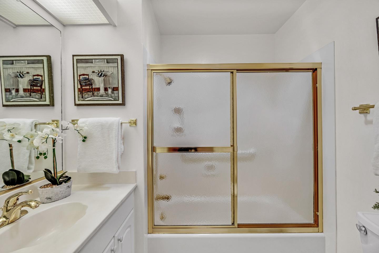 Detail Gallery Image 22 of 55 For 3405 Catalina Ave, Alameda,  CA 94502 - 2 Beds | 2 Baths