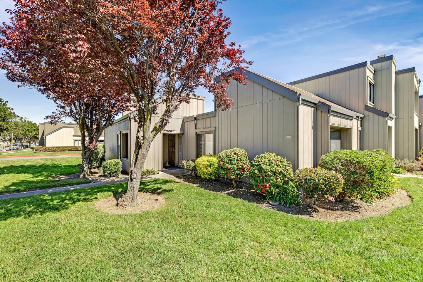 Detail Gallery Image 36 of 55 For 3405 Catalina Ave, Alameda,  CA 94502 - 2 Beds | 2 Baths