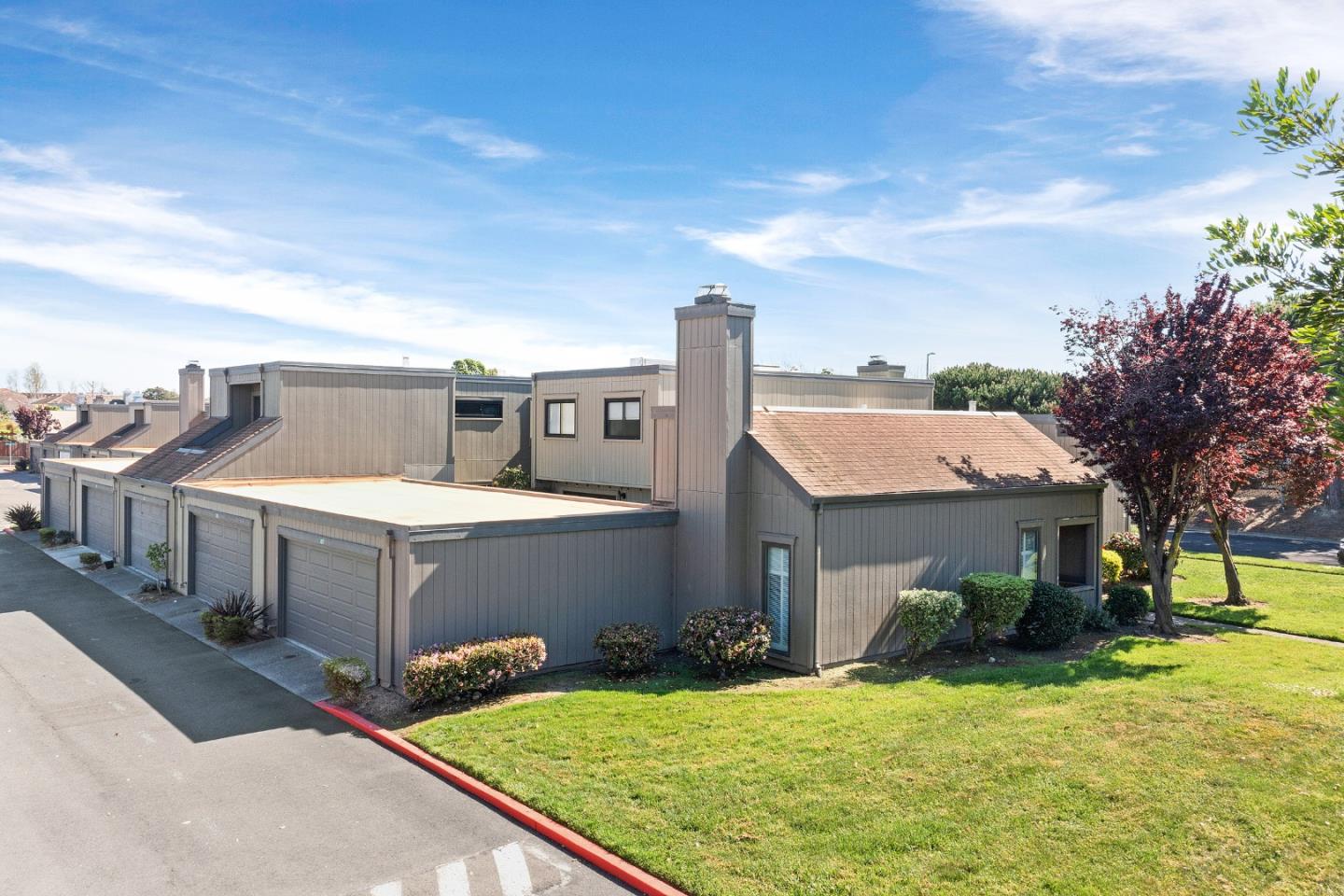 Detail Gallery Image 40 of 55 For 3405 Catalina Ave, Alameda,  CA 94502 - 2 Beds | 2 Baths