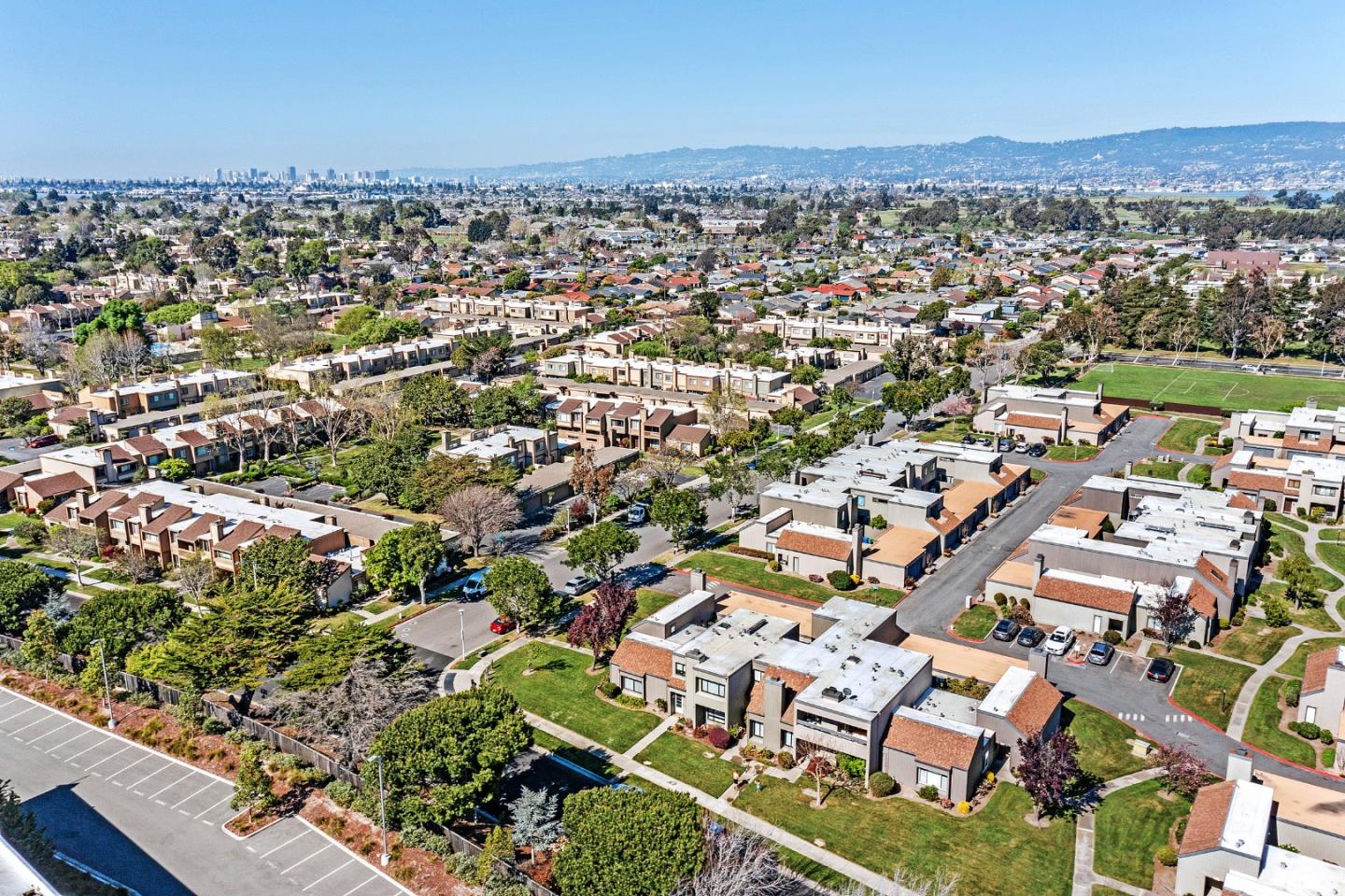 Detail Gallery Image 52 of 55 For 3405 Catalina Ave, Alameda,  CA 94502 - 2 Beds | 2 Baths