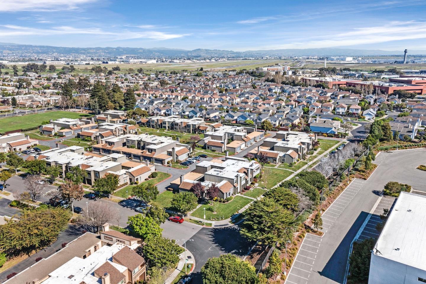 Detail Gallery Image 53 of 55 For 3405 Catalina Ave, Alameda,  CA 94502 - 2 Beds | 2 Baths