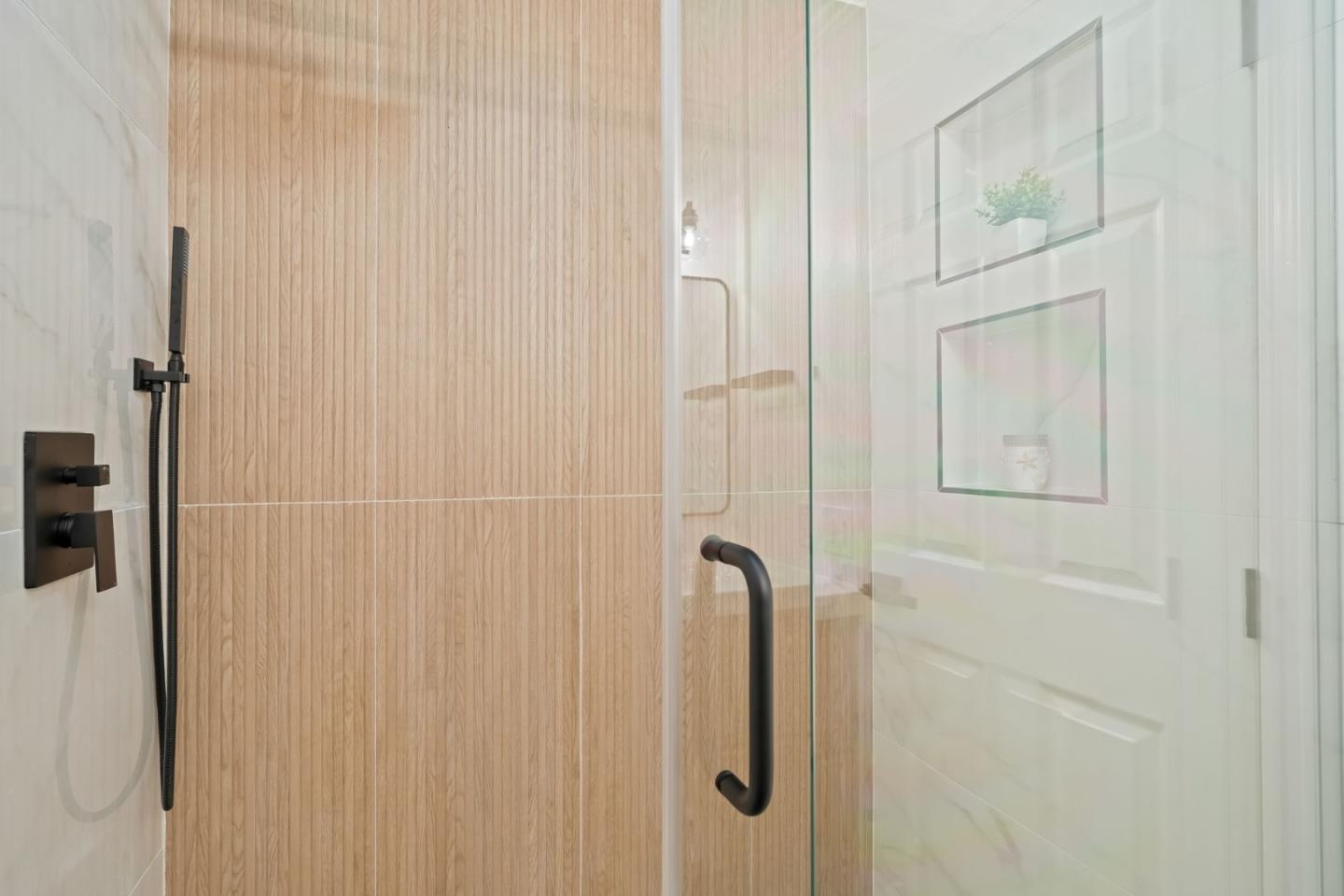 Detail Gallery Image 17 of 22 For 5330 Hansell Dr, San Jose,  CA 95123 - 3 Beds | 2 Baths