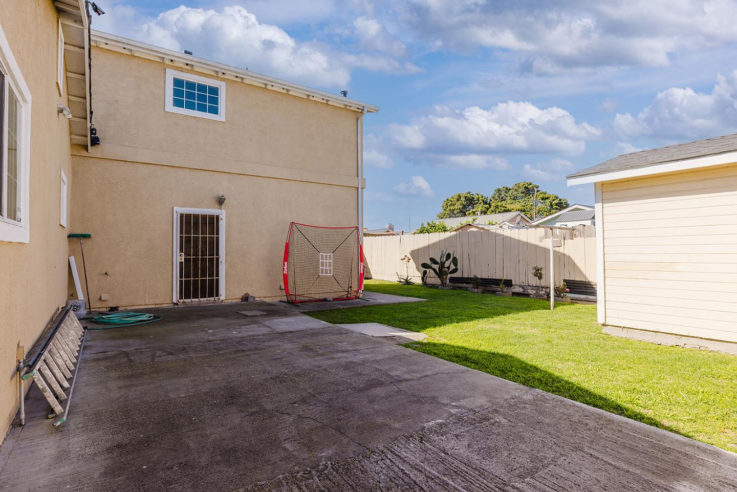 Detail Gallery Image 25 of 30 For 15 Rincon Ave, Salinas,  CA 93905 - 4 Beds | 3 Baths