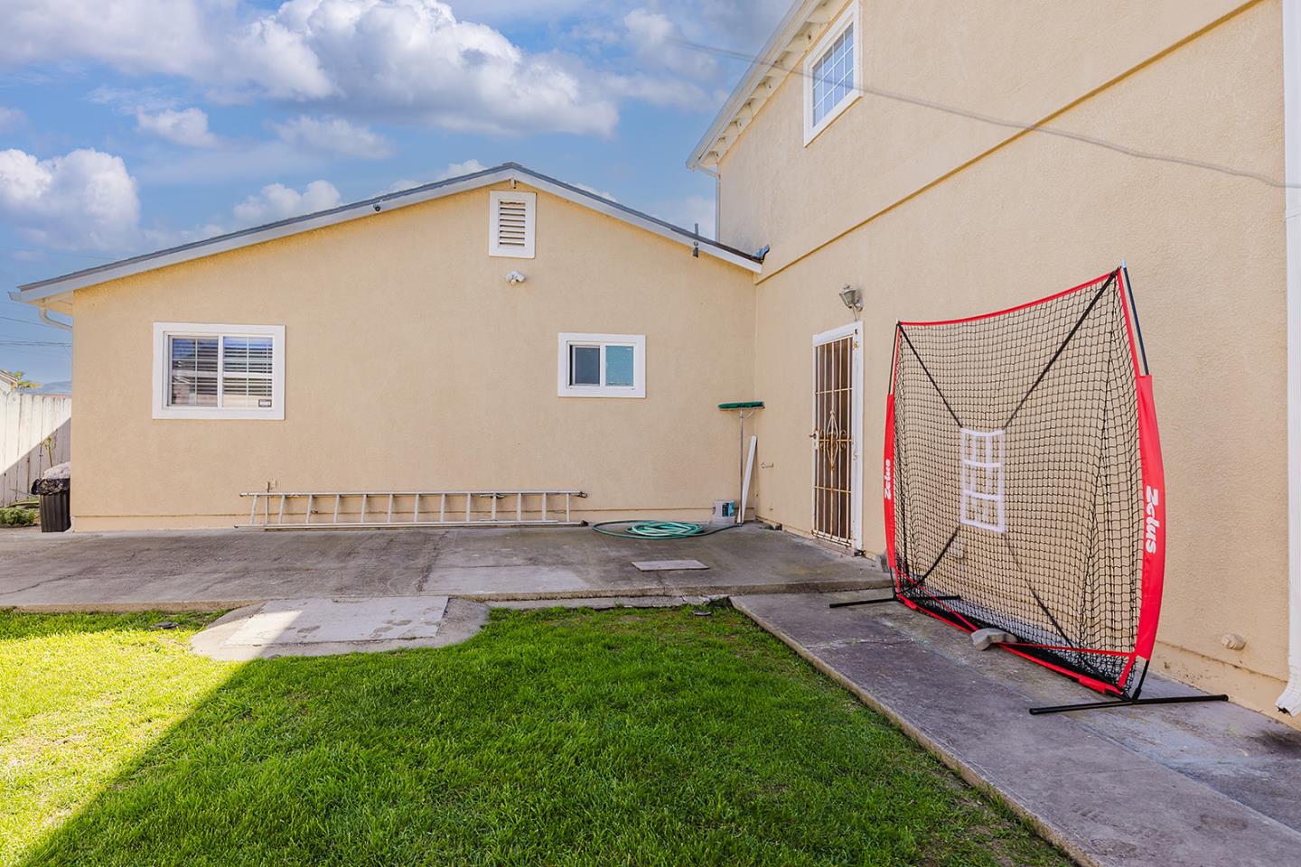 Detail Gallery Image 29 of 30 For 15 Rincon Ave, Salinas,  CA 93905 - 4 Beds | 3 Baths