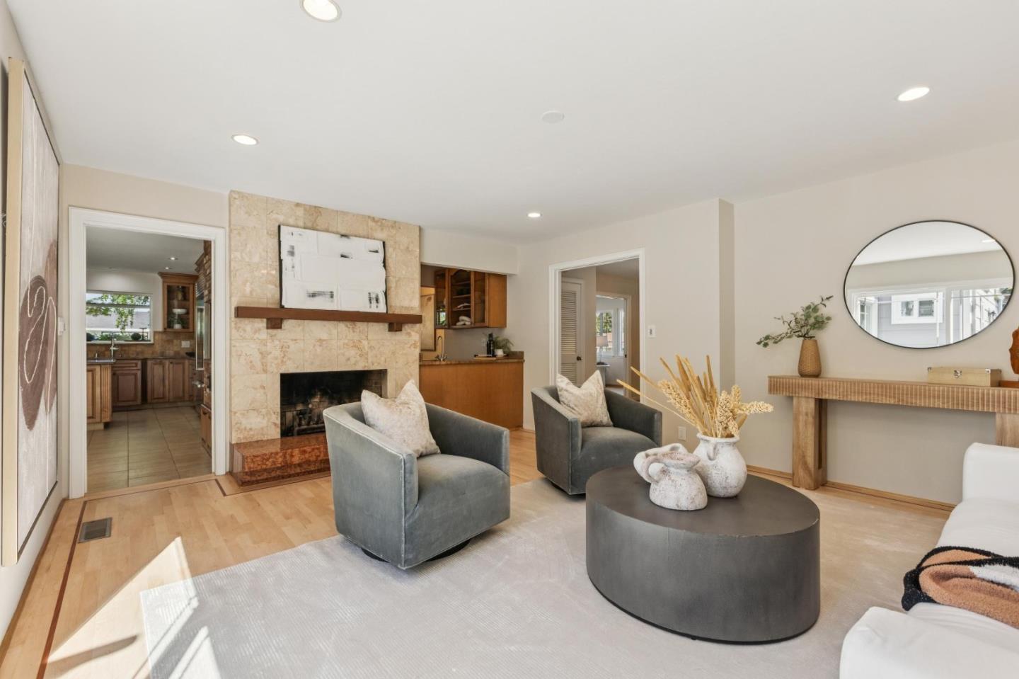 Detail Gallery Image 10 of 47 For 13841 Malcom Ave, Saratoga,  CA 95070 - 5 Beds | 3/1 Baths