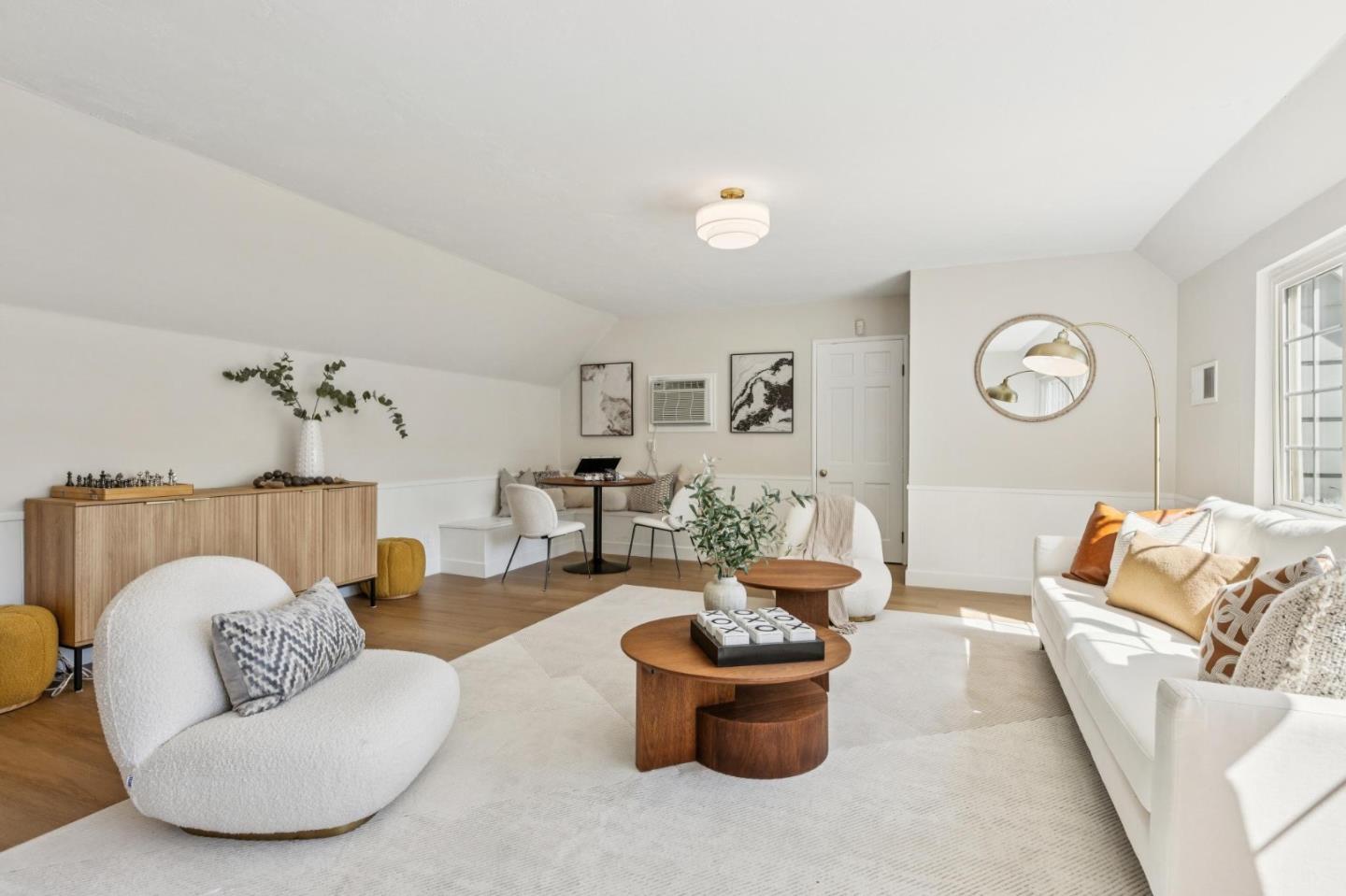 Detail Gallery Image 16 of 47 For 13841 Malcom Ave, Saratoga,  CA 95070 - 5 Beds | 3/1 Baths