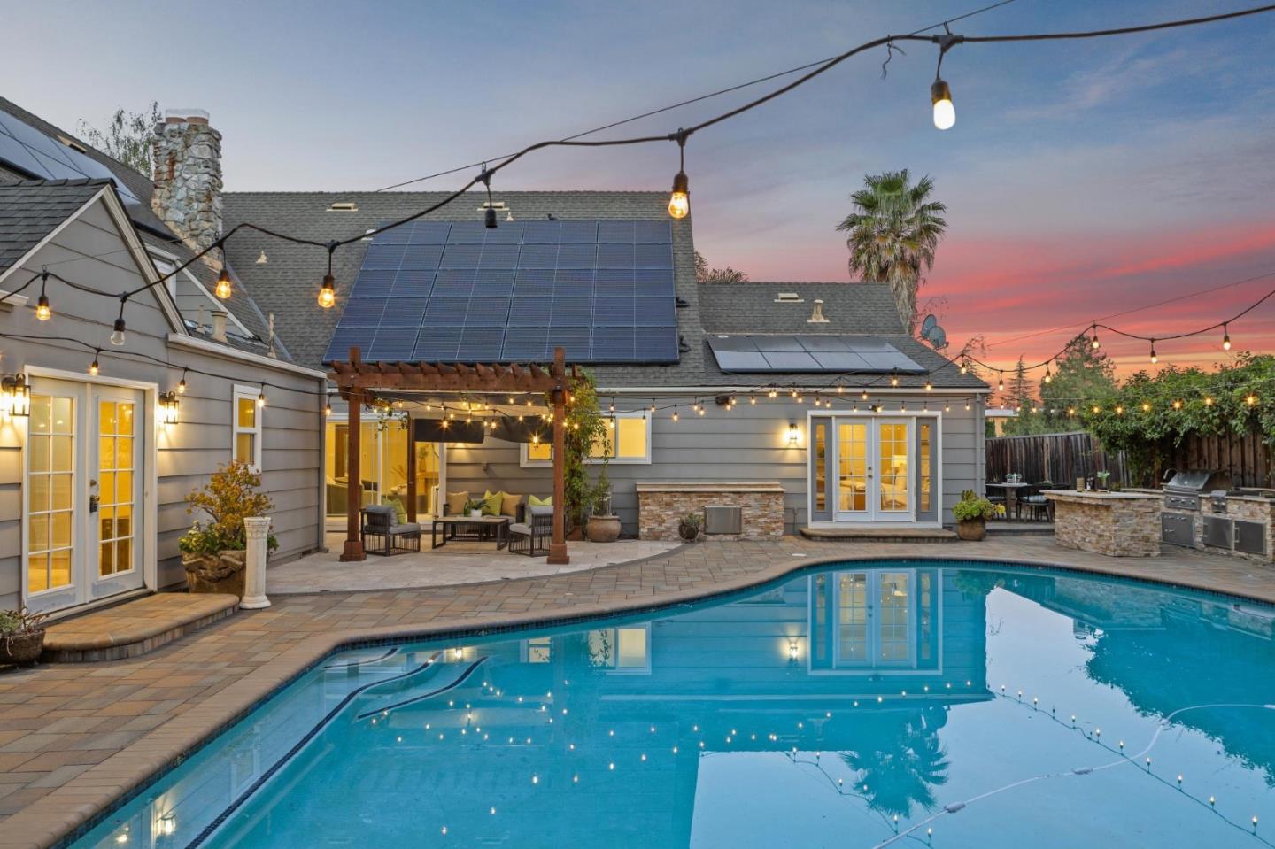 Detail Gallery Image 39 of 47 For 13841 Malcom Ave, Saratoga,  CA 95070 - 5 Beds | 3/1 Baths