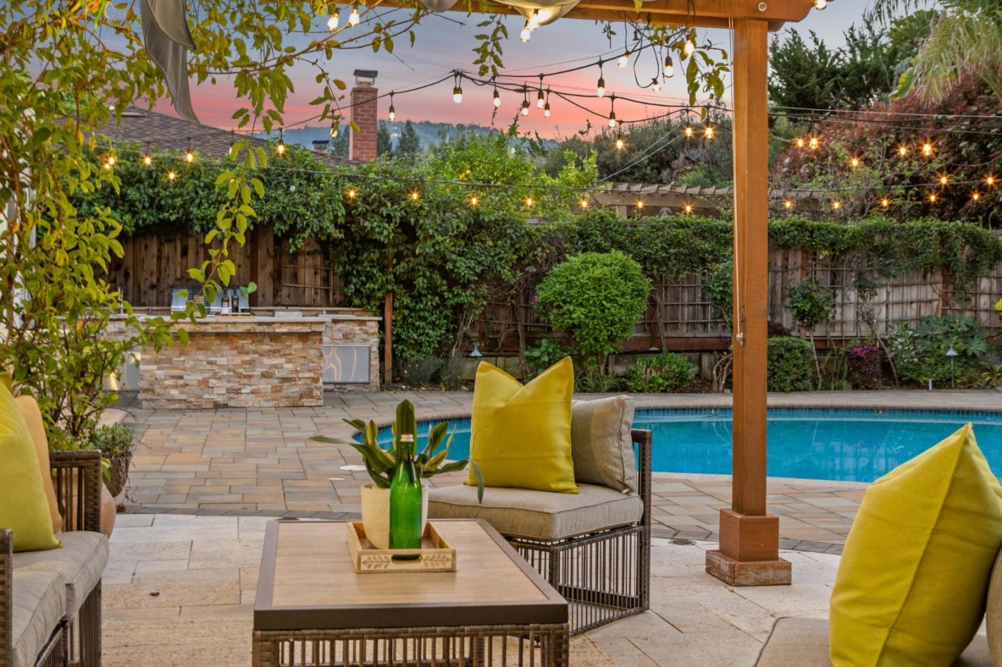 Detail Gallery Image 41 of 47 For 13841 Malcom Ave, Saratoga,  CA 95070 - 5 Beds | 3/1 Baths