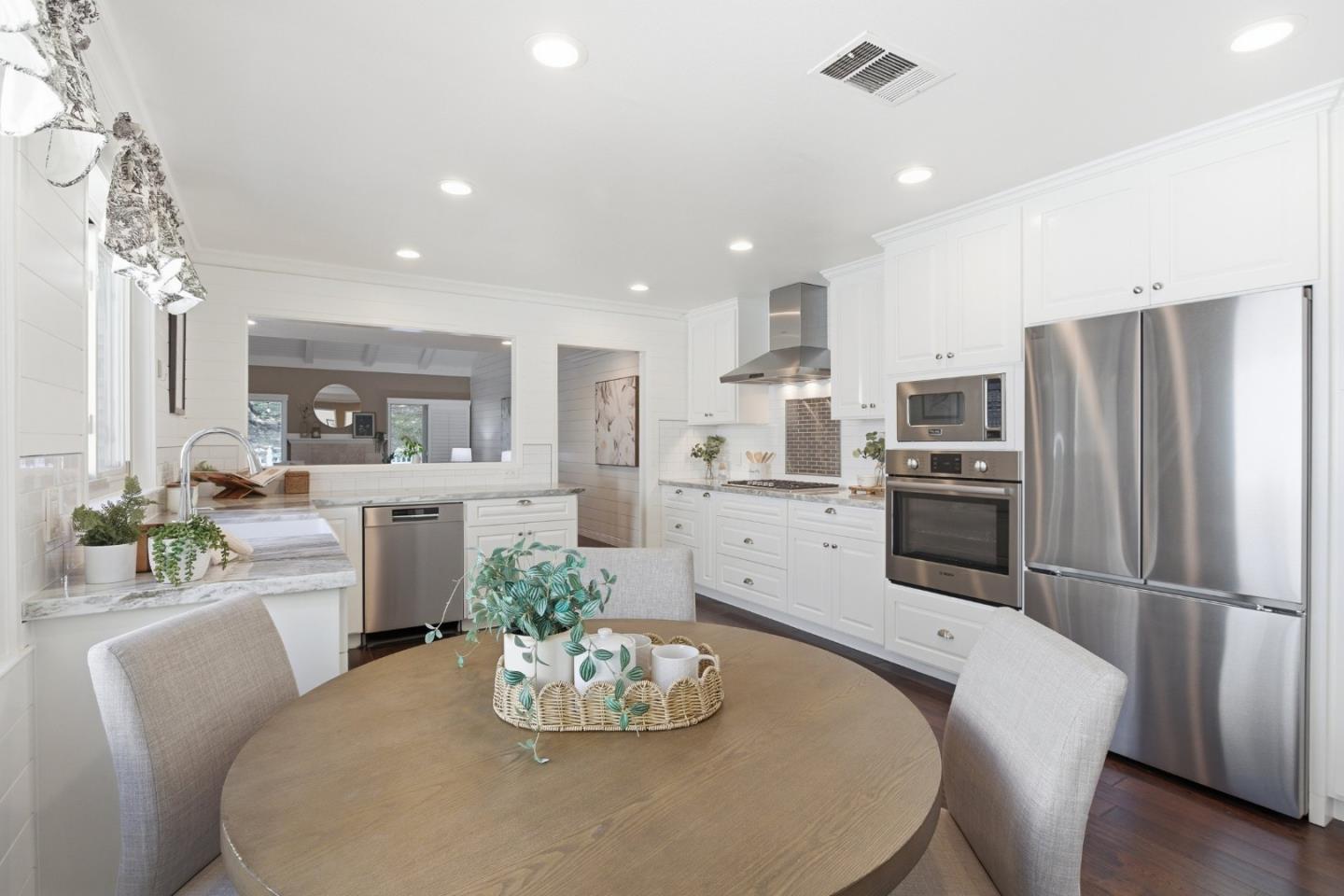 Detail Gallery Image 10 of 43 For 6224 Gerdts Dr, San Jose,  CA 95135 - 2 Beds | 2 Baths