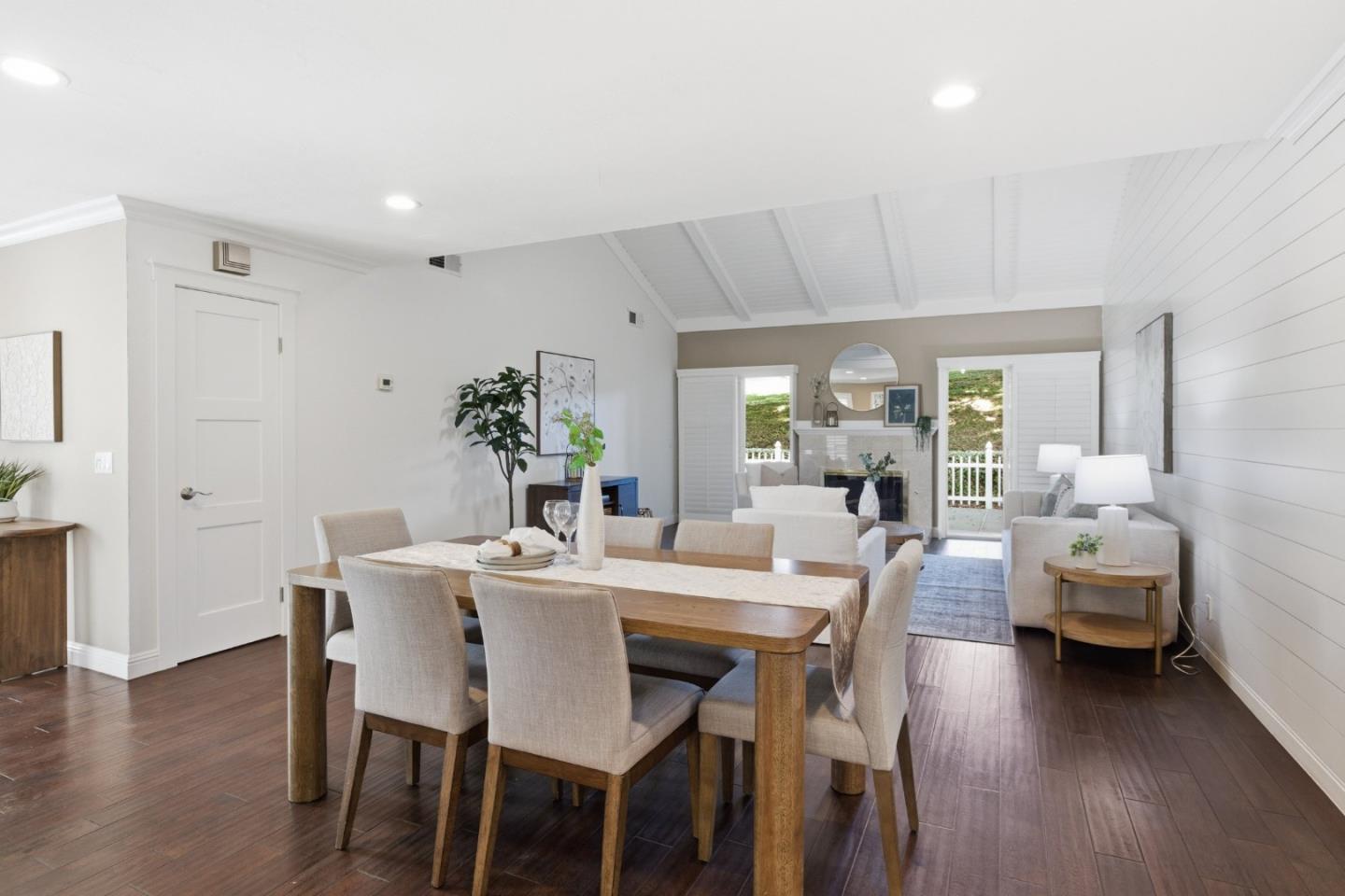 Detail Gallery Image 12 of 43 For 6224 Gerdts Dr, San Jose,  CA 95135 - 2 Beds | 2 Baths