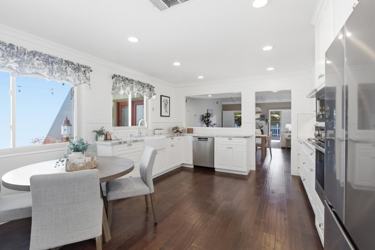 Detail Gallery Image 6 of 43 For 6224 Gerdts Dr, San Jose,  CA 95135 - 2 Beds | 2 Baths