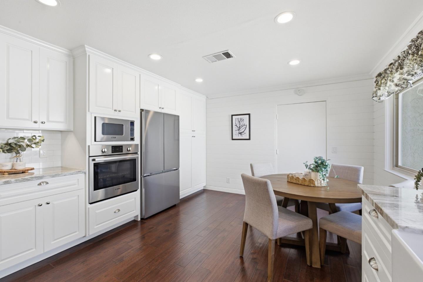 Detail Gallery Image 7 of 43 For 6224 Gerdts Dr, San Jose,  CA 95135 - 2 Beds | 2 Baths
