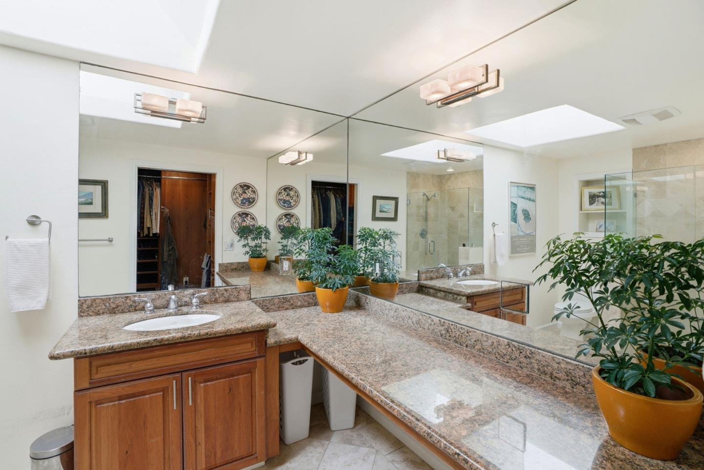 Detail Gallery Image 18 of 41 For 329 Stuart Ave, Pacific Grove,  CA 93950 - 4 Beds | 3 Baths