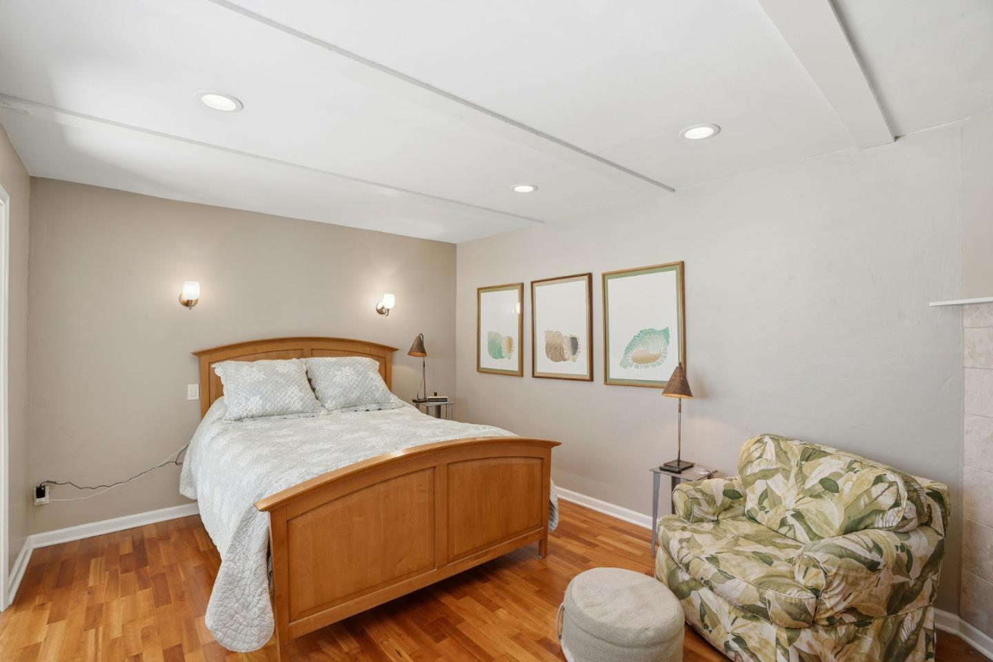 Detail Gallery Image 19 of 41 For 329 Stuart Ave, Pacific Grove,  CA 93950 - 4 Beds | 3 Baths