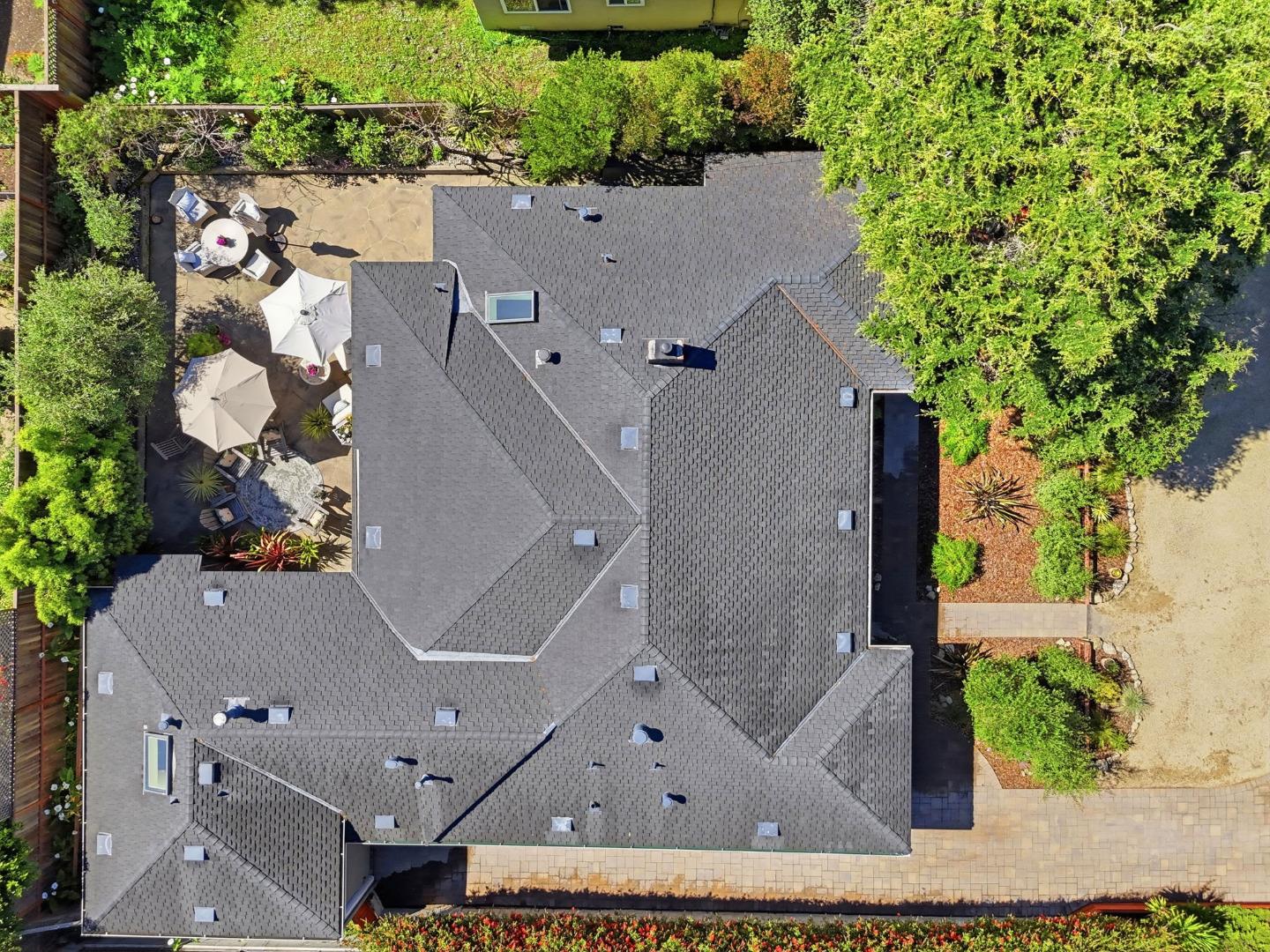 Detail Gallery Image 33 of 41 For 329 Stuart Ave, Pacific Grove,  CA 93950 - 4 Beds | 3 Baths