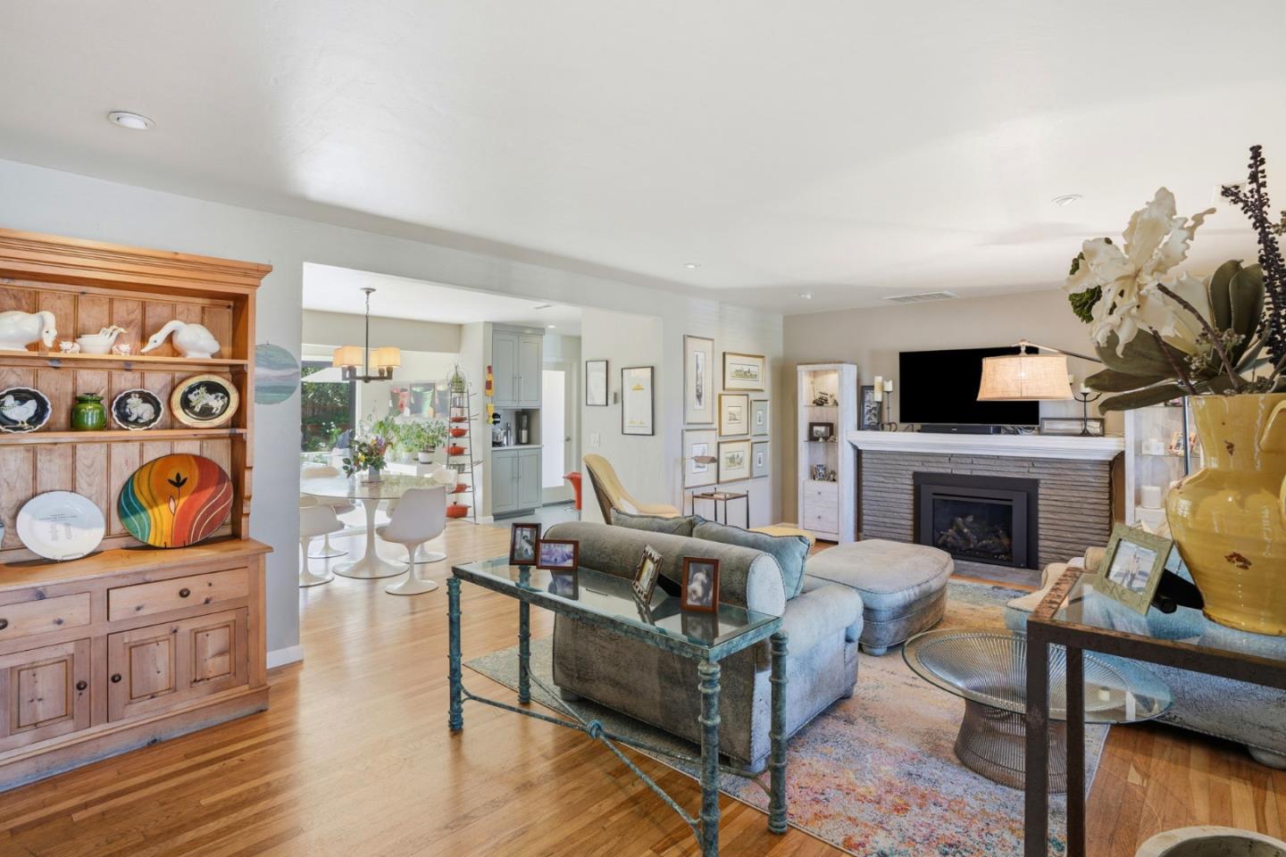 Detail Gallery Image 35 of 41 For 329 Stuart Ave, Pacific Grove,  CA 93950 - 4 Beds | 3 Baths