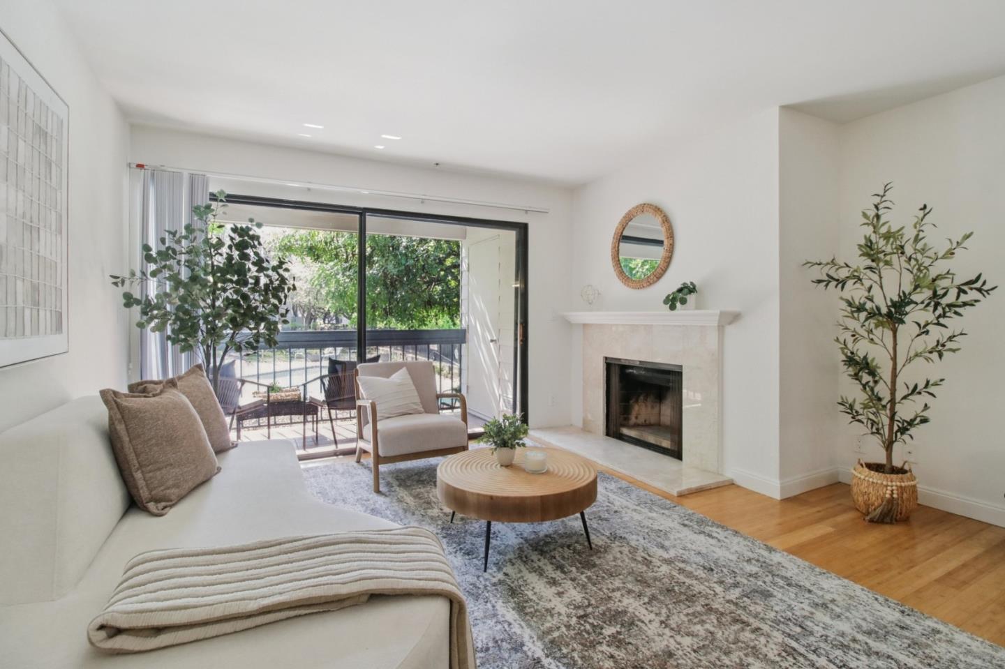 Photo #4: ML82039677 Listing: Photo #4