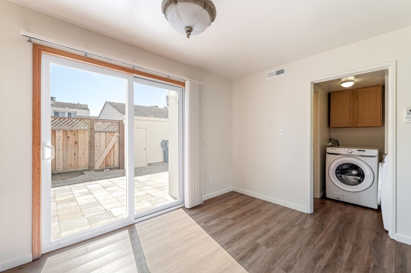 Detail Gallery Image 11 of 30 For 3137 Seacrest Ave #6,  Marina,  CA 93933 - 2 Beds | 1/1 Baths