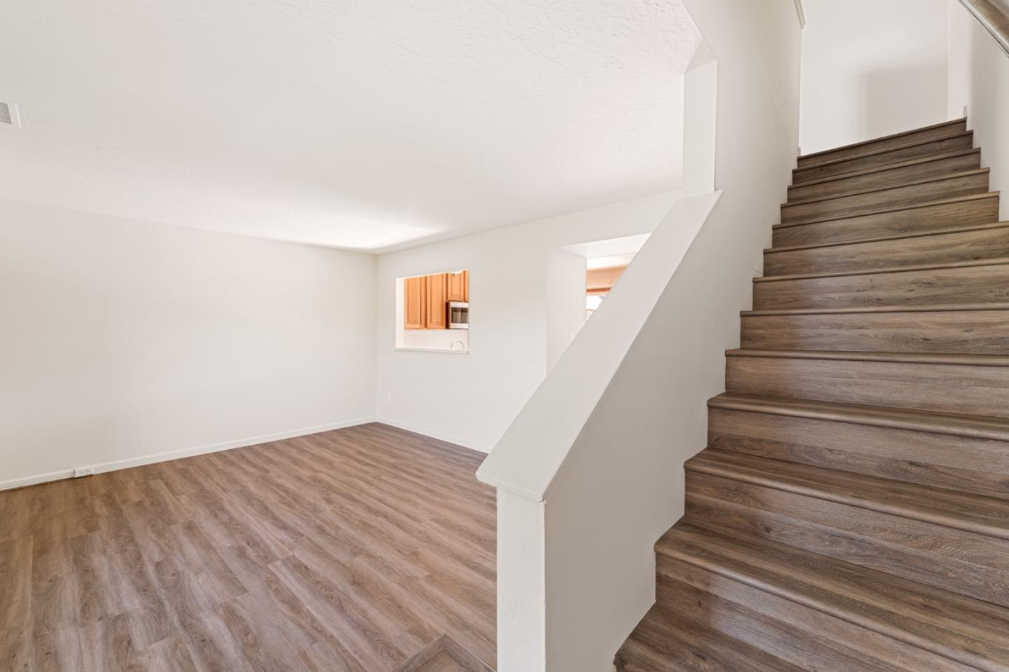 Detail Gallery Image 14 of 30 For 3137 Seacrest Ave #6,  Marina,  CA 93933 - 2 Beds | 1/1 Baths