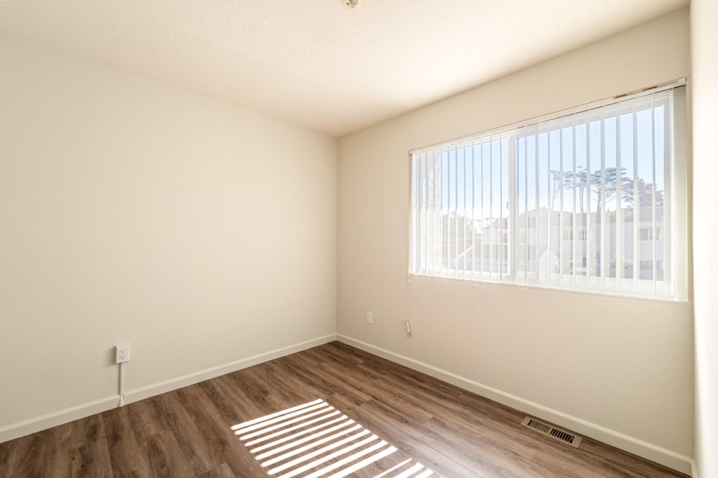 Detail Gallery Image 17 of 30 For 3137 Seacrest Ave #6,  Marina,  CA 93933 - 2 Beds | 1/1 Baths