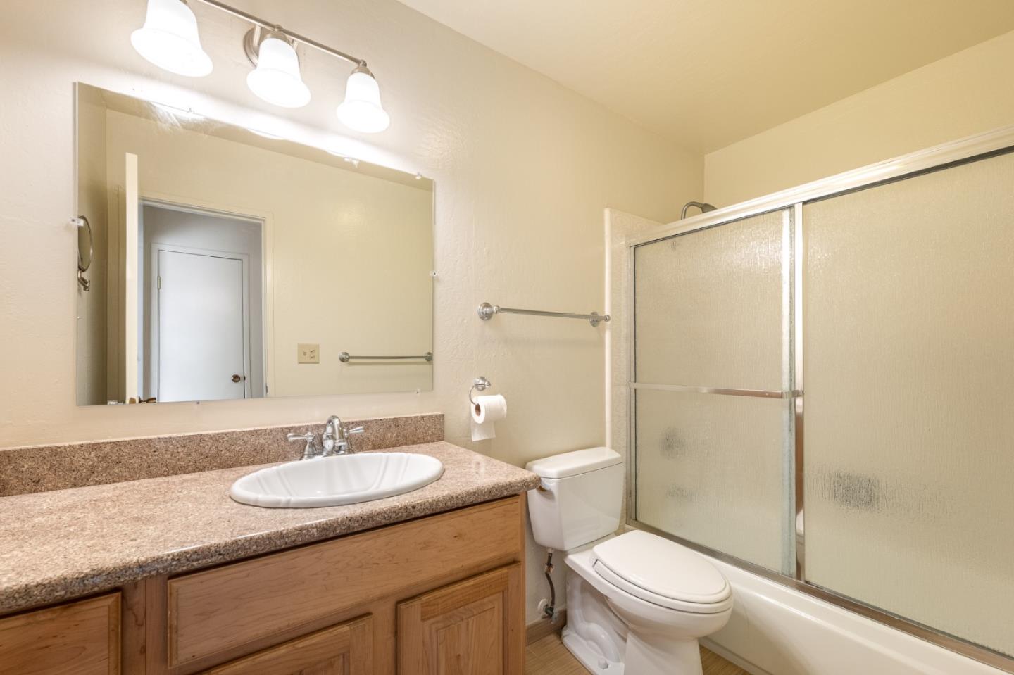 Detail Gallery Image 18 of 30 For 3137 Seacrest Ave #6,  Marina,  CA 93933 - 2 Beds | 1/1 Baths