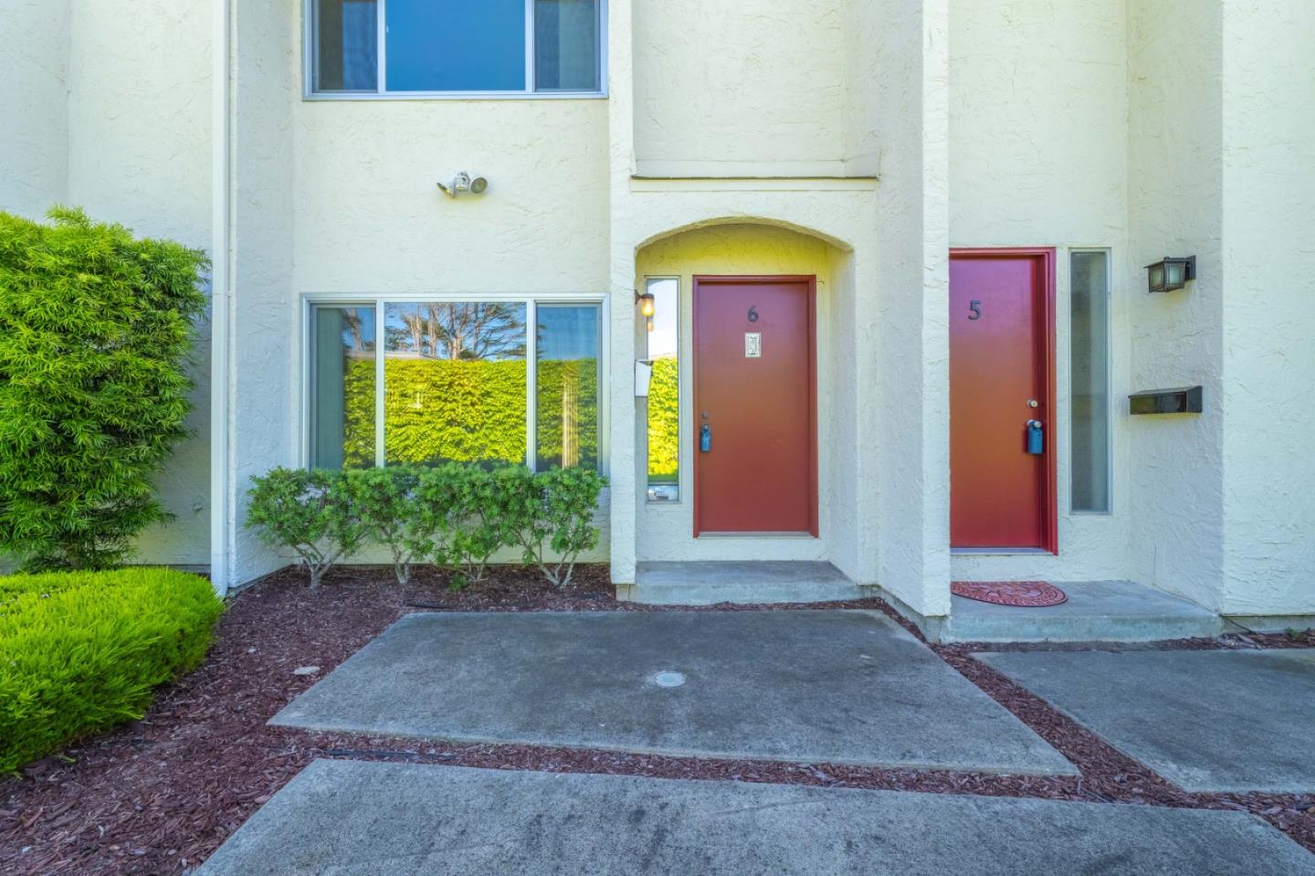 Detail Gallery Image 4 of 30 For 3137 Seacrest Ave #6,  Marina,  CA 93933 - 2 Beds | 1/1 Baths
