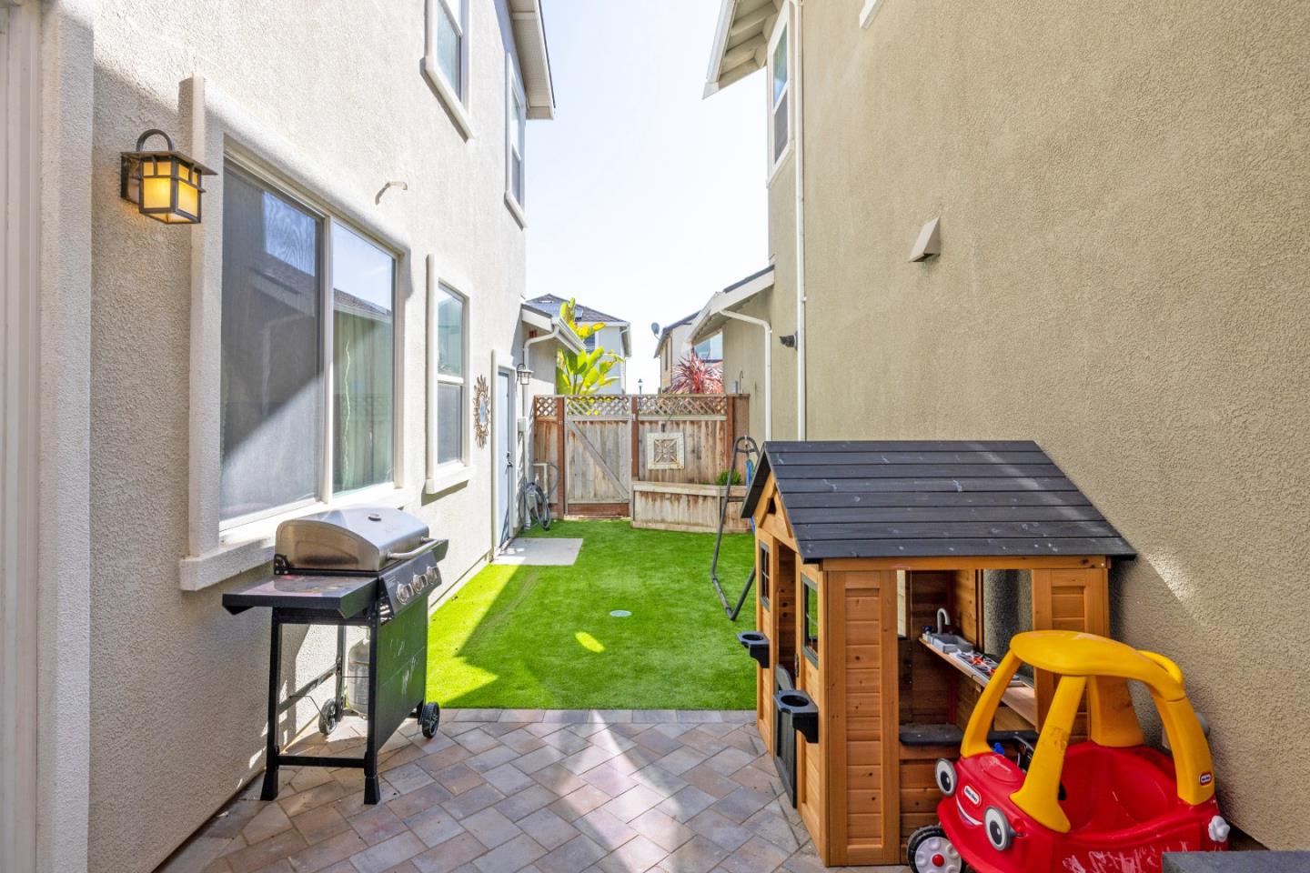 Detail Gallery Image 20 of 21 For 17727 Reynolds St, East Garrison,  CA 93933 - 3 Beds | 2/1 Baths