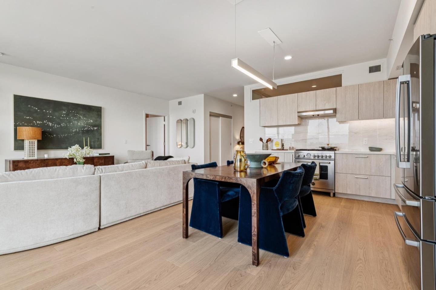 Detail Gallery Image 4 of 14 For 188 W Saint James St #10412,  San Jose,  CA 95110 - 2 Beds | 2 Baths