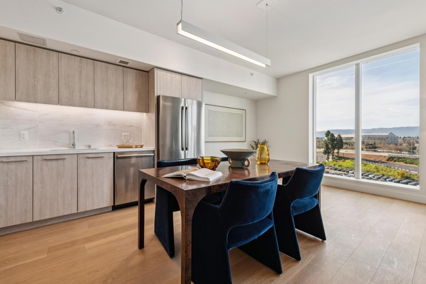 Detail Gallery Image 5 of 14 For 188 W Saint James St #10412,  San Jose,  CA 95110 - 2 Beds | 2 Baths