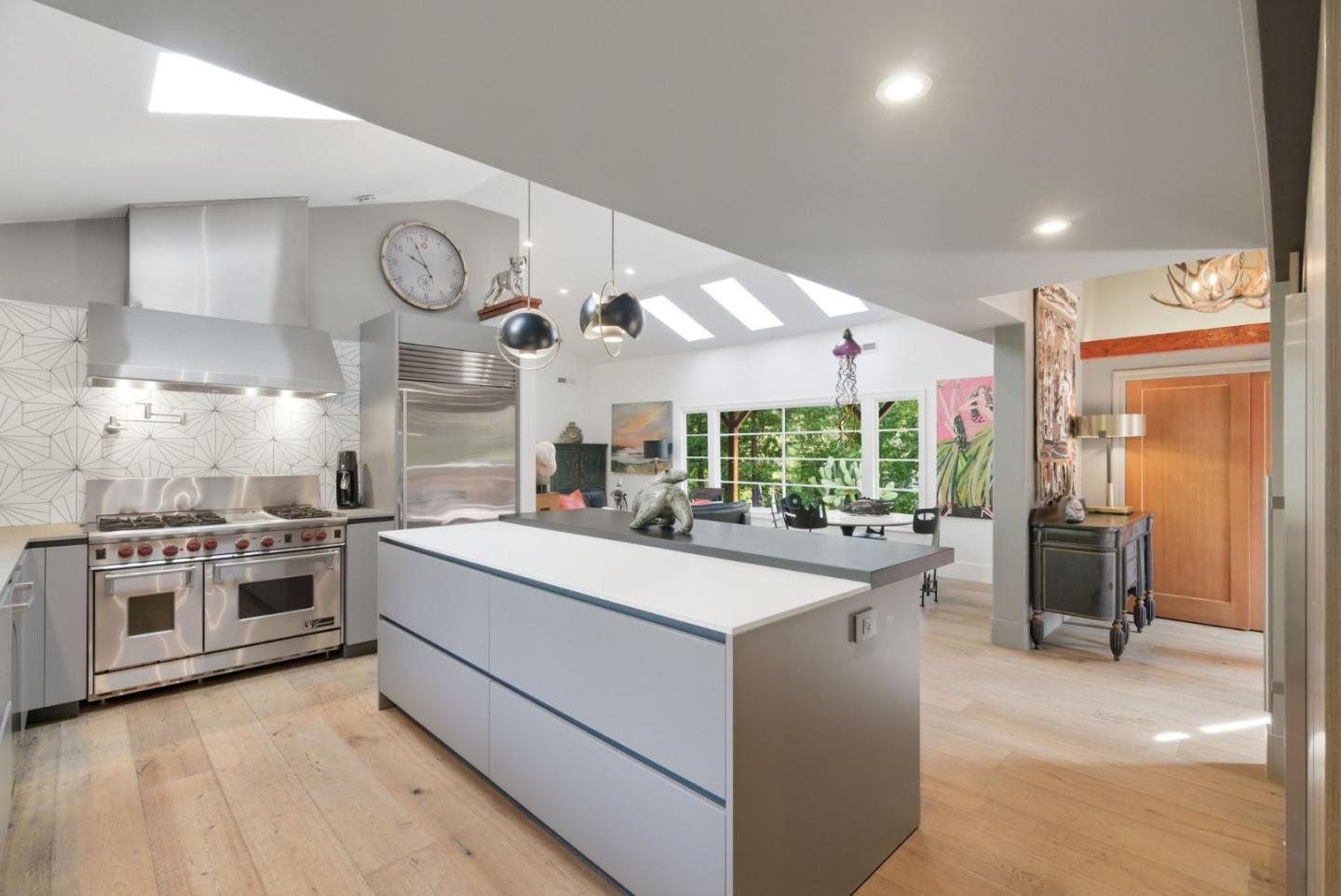 Detail Gallery Image 15 of 53 For 13651 Pierce Rd, Saratoga,  CA 95070 - 4 Beds | 3/1 Baths