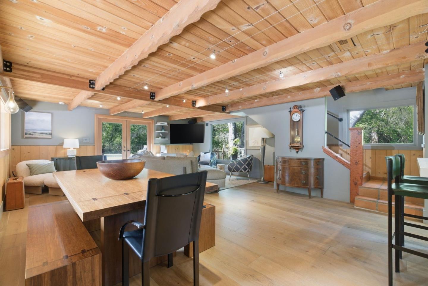 Detail Gallery Image 18 of 53 For 13651 Pierce Rd, Saratoga,  CA 95070 - 4 Beds | 3/1 Baths