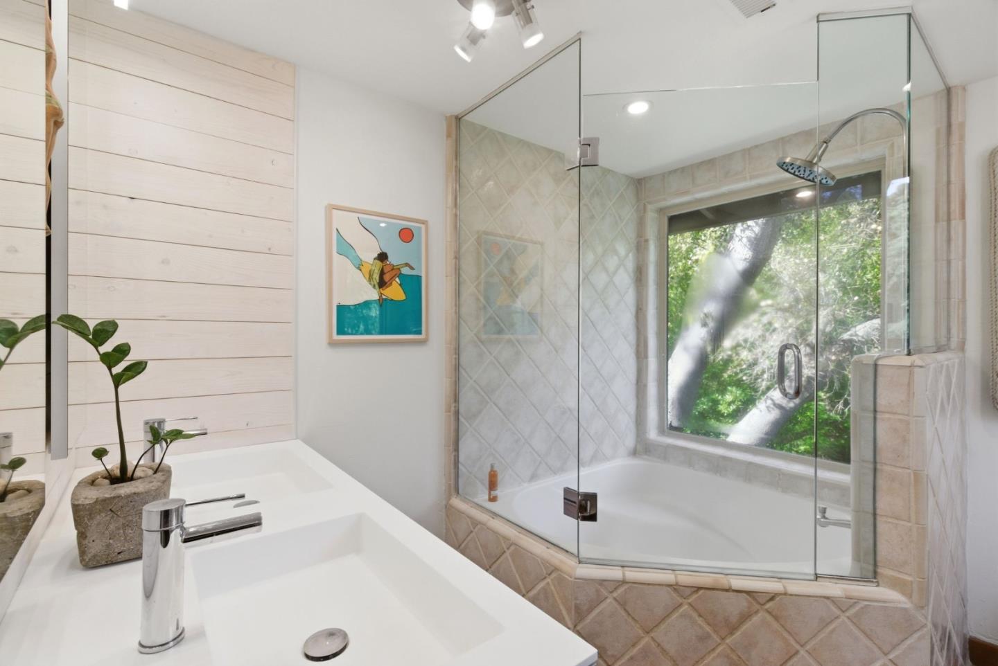 Detail Gallery Image 23 of 53 For 13651 Pierce Rd, Saratoga,  CA 95070 - 4 Beds | 3/1 Baths