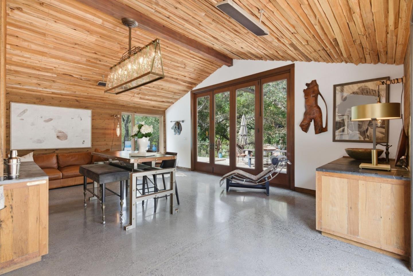 Detail Gallery Image 31 of 53 For 13651 Pierce Rd, Saratoga,  CA 95070 - 4 Beds | 3/1 Baths