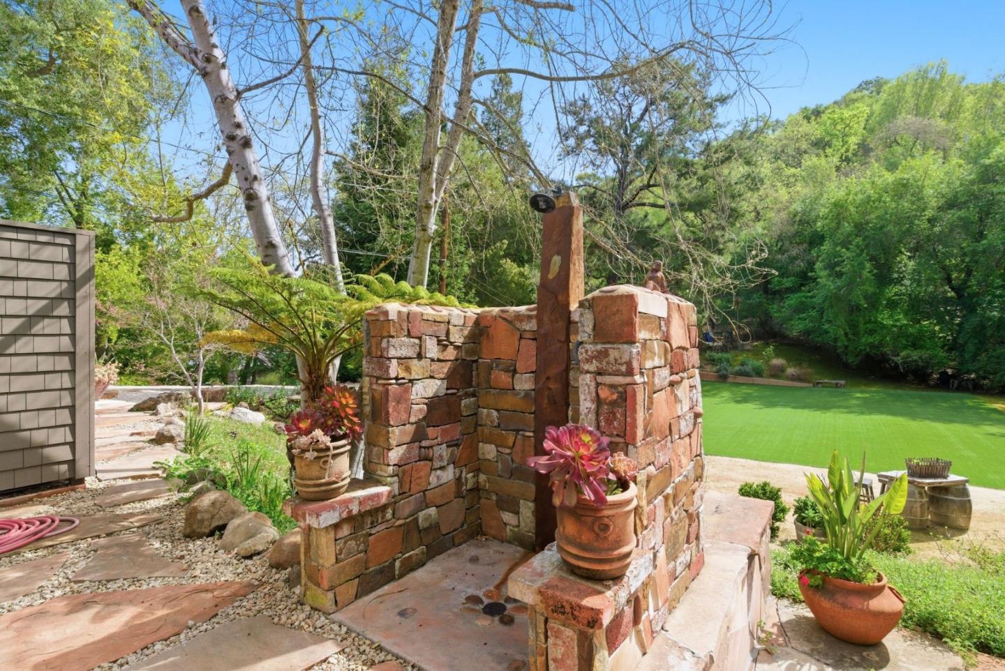 Detail Gallery Image 33 of 53 For 13651 Pierce Rd, Saratoga,  CA 95070 - 4 Beds | 3/1 Baths