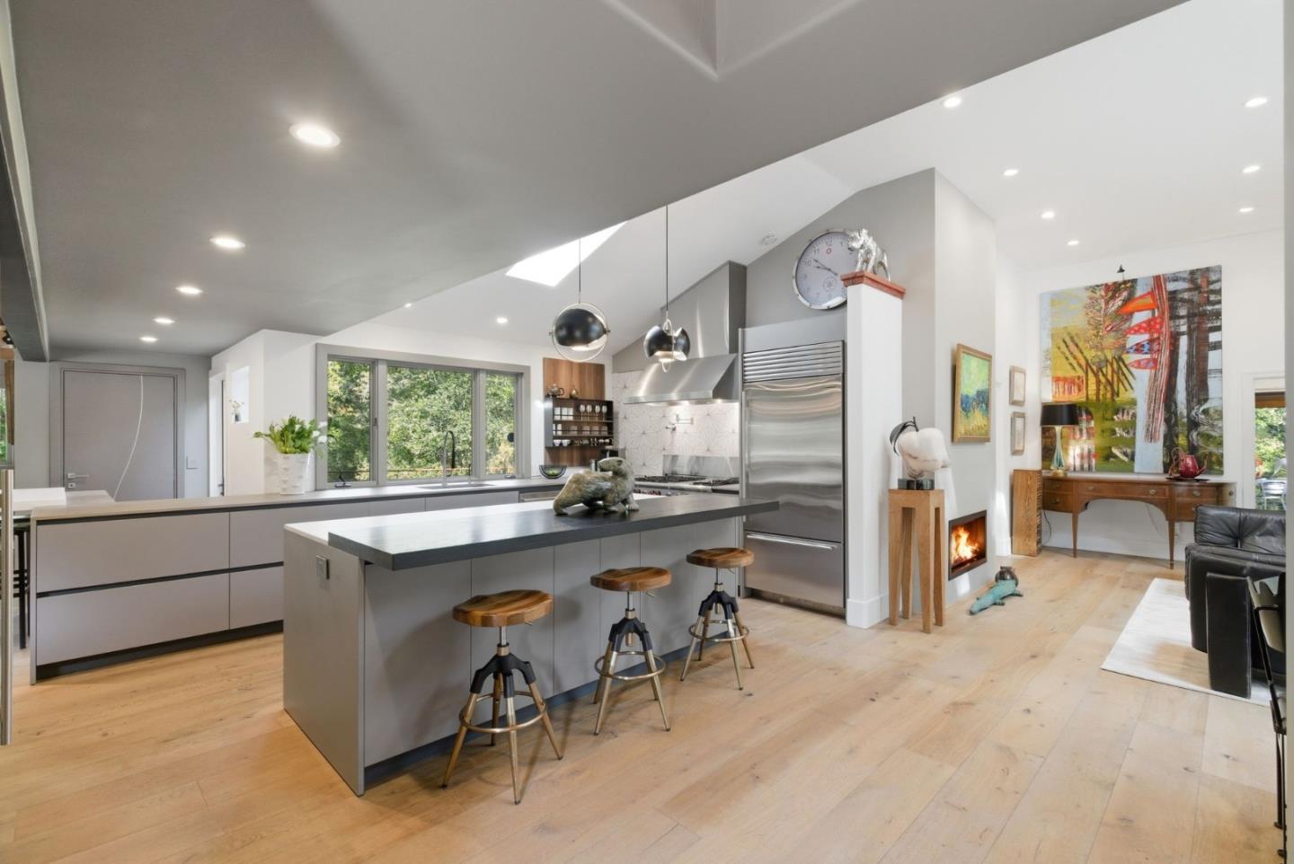 Detail Gallery Image 6 of 53 For 13651 Pierce Rd, Saratoga,  CA 95070 - 4 Beds | 3/1 Baths