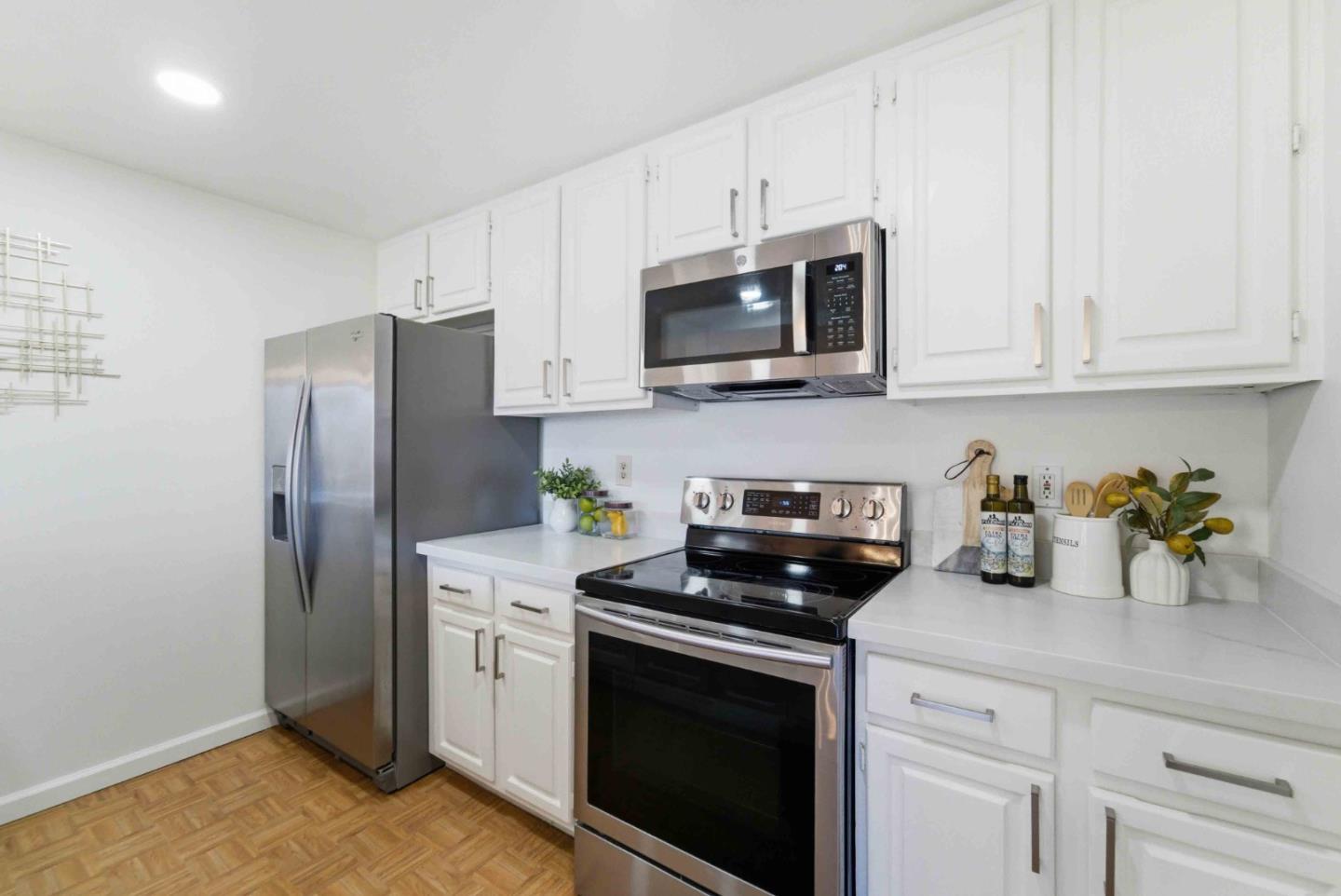 Detail Gallery Image 9 of 32 For 3715 Terstena Pl #307,  Santa Clara,  CA 95051 - 2 Beds | 2 Baths