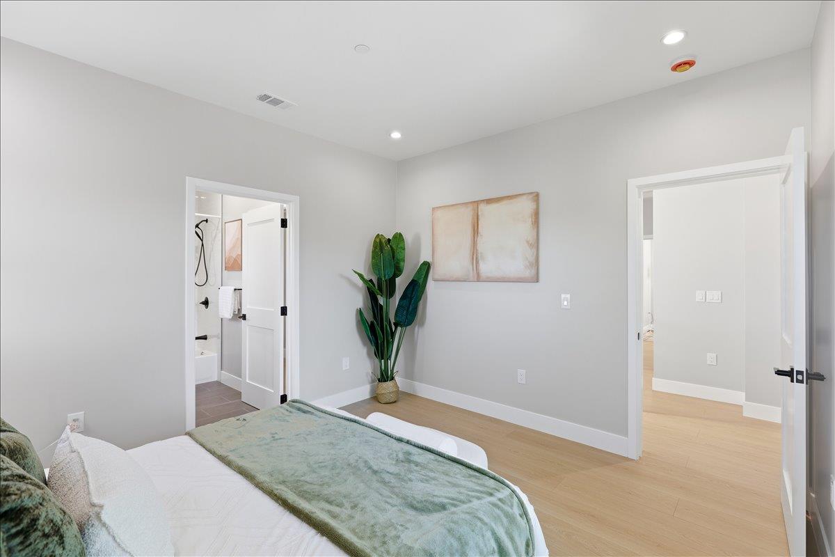 Detail Gallery Image 11 of 51 For 453 Arleta Ave, San Jose,  CA 95128 - 5 Beds | 5/1 Baths