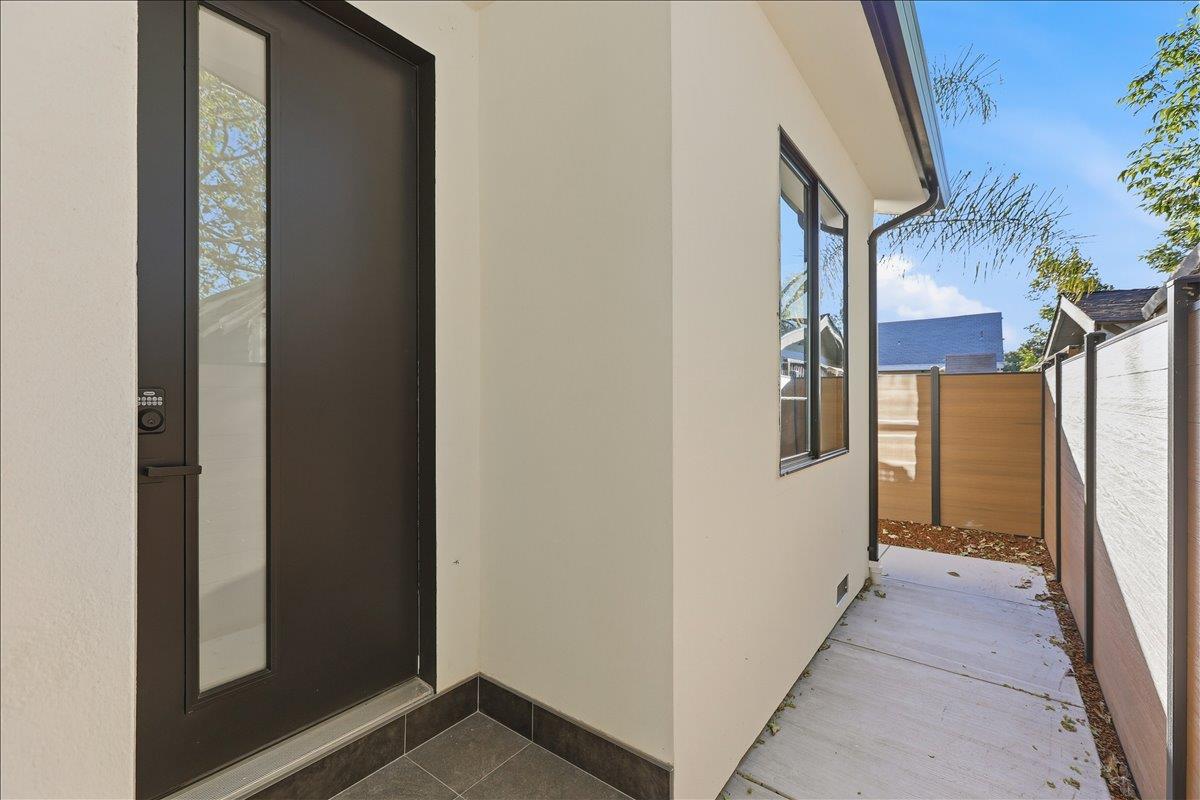 Detail Gallery Image 21 of 51 For 453 Arleta Ave, San Jose,  CA 95128 - 5 Beds | 5/1 Baths