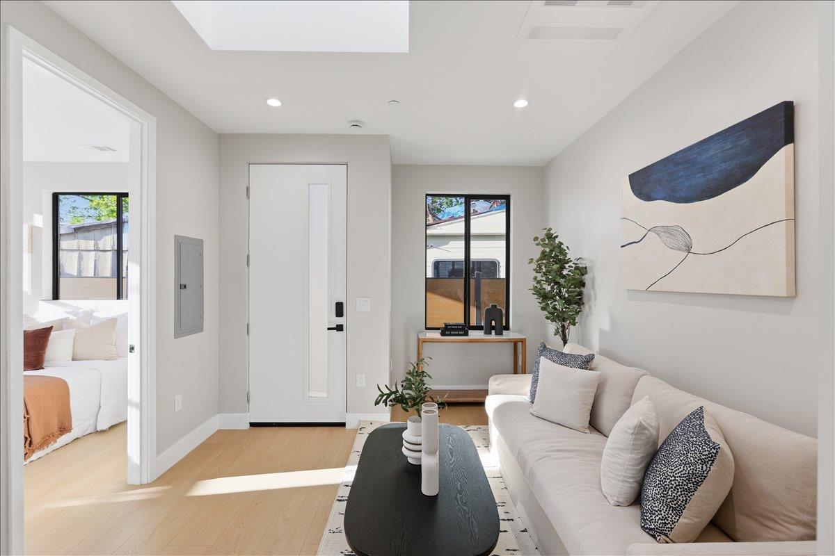 Detail Gallery Image 24 of 51 For 453 Arleta Ave, San Jose,  CA 95128 - 5 Beds | 5/1 Baths