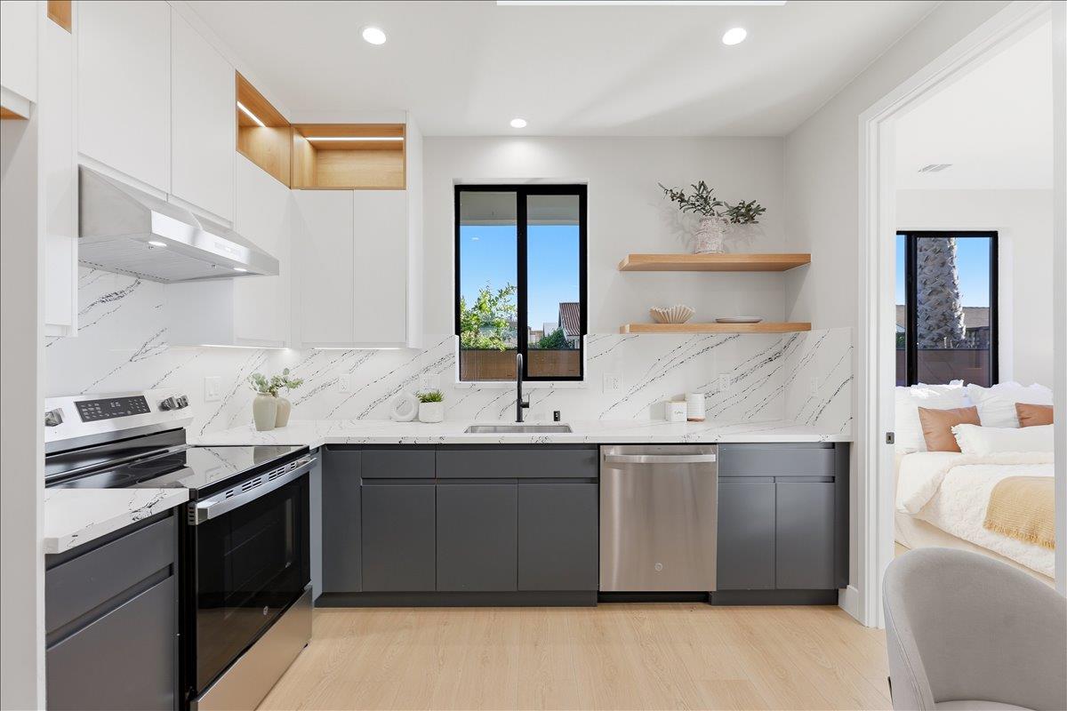 Detail Gallery Image 25 of 51 For 453 Arleta Ave, San Jose,  CA 95128 - 5 Beds | 5/1 Baths