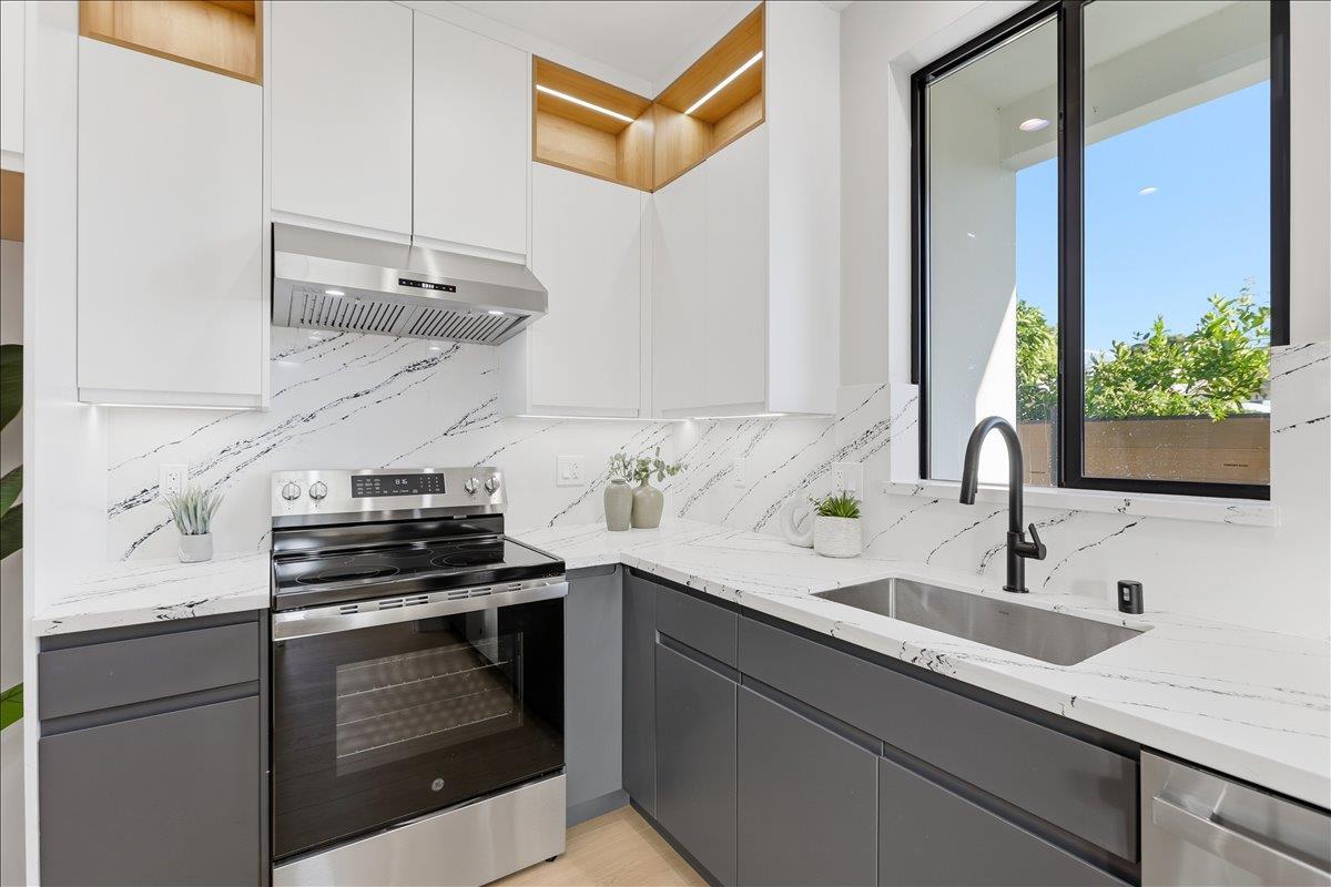 Detail Gallery Image 26 of 51 For 453 Arleta Ave, San Jose,  CA 95128 - 5 Beds | 5/1 Baths