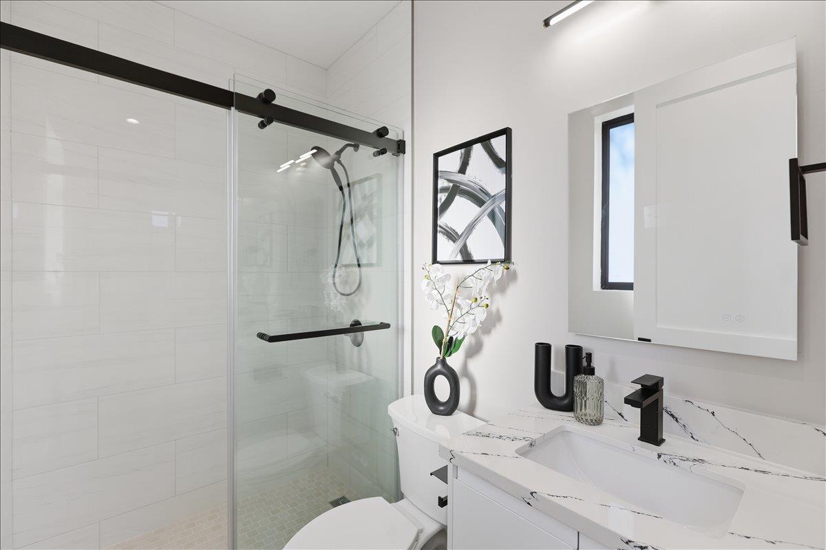 Detail Gallery Image 32 of 51 For 453 Arleta Ave, San Jose,  CA 95128 - 5 Beds | 5/1 Baths