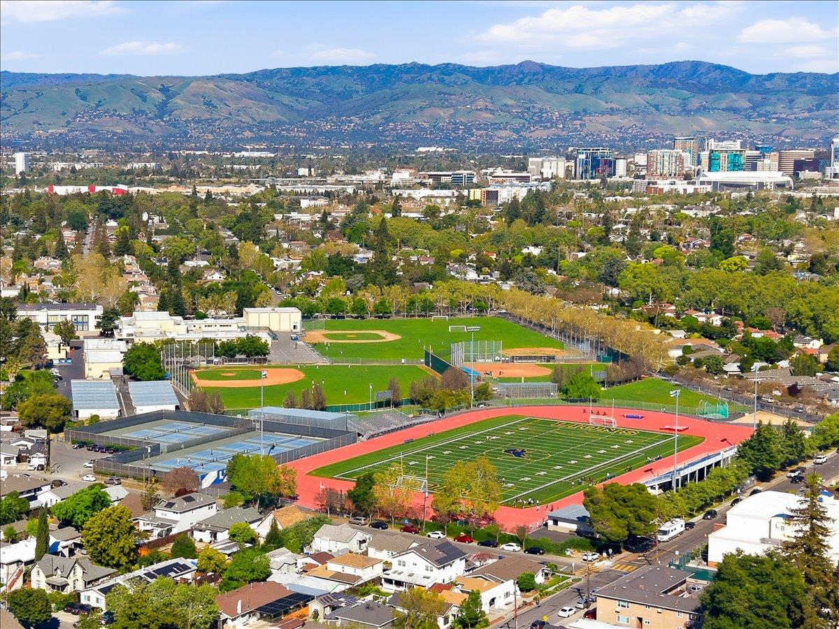 Detail Gallery Image 35 of 51 For 453 Arleta Ave, San Jose,  CA 95128 - 5 Beds | 5/1 Baths