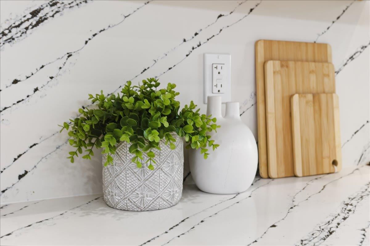 Detail Gallery Image 5 of 51 For 453 Arleta Ave, San Jose,  CA 95128 - 5 Beds | 5/1 Baths