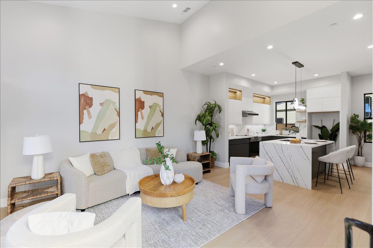 Detail Gallery Image 8 of 51 For 453 Arleta Ave, San Jose,  CA 95128 - 5 Beds | 5/1 Baths