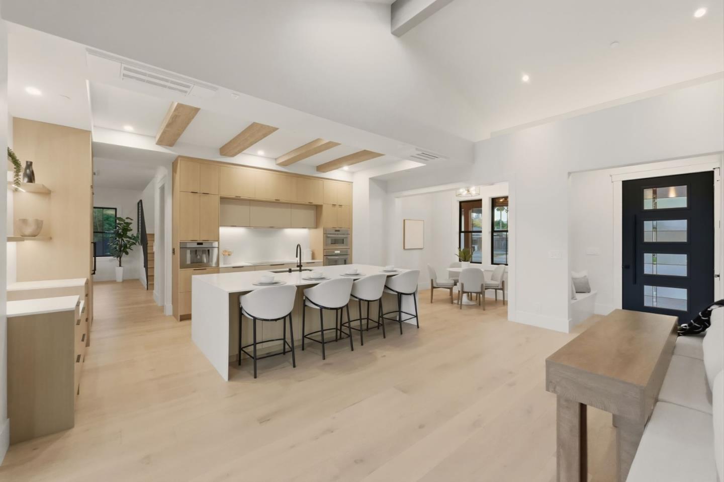 Detail Gallery Image 12 of 77 For 401 Dallas Dr, Campbell,  CA 95008 - 5 Beds | 3/1 Baths