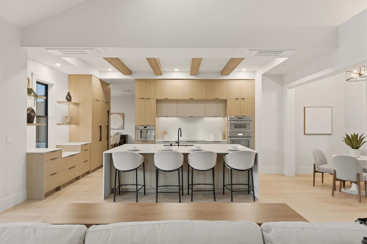 Detail Gallery Image 17 of 77 For 401 Dallas Dr, Campbell,  CA 95008 - 5 Beds | 3/1 Baths